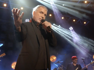 Alcaline, le Concert - Bernard Lavilliers au Trianon
